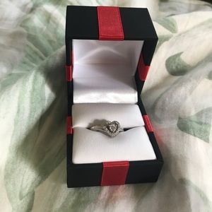 Beautiful Heart Diamond Ring